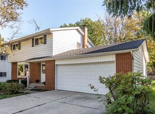 588 Center Dr, Ann Arbor, MI