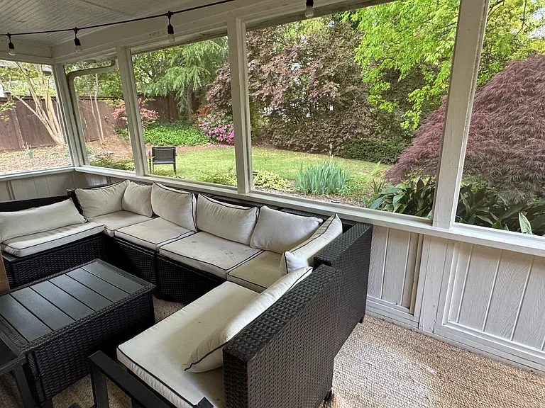 3075 W Roxboro Rd NE — Photo 31