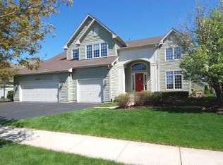 39W477 Washburn Dr, Geneva, IL 60134