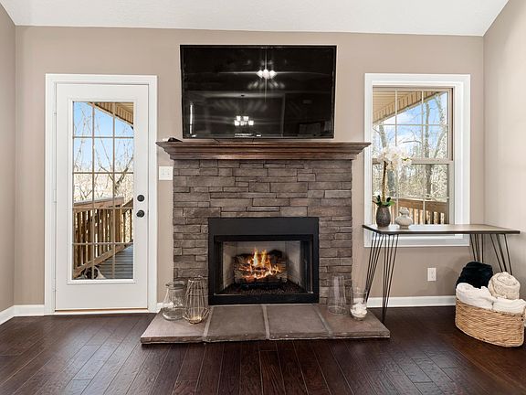 5th image of 2973 McManus Cir