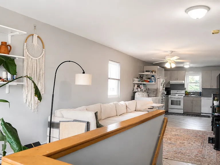 34 Lenox Ave #2 — Photo 2