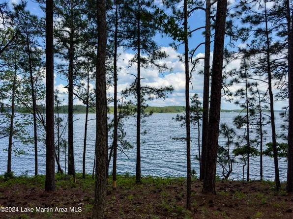 89 Heritage Dr, Alexander City, AL 35010