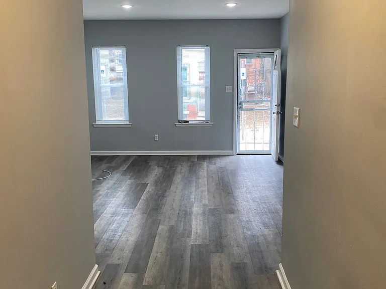 3930 Reno St — Photo 5