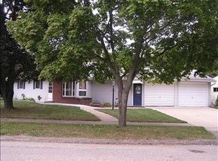 2136 Eldon St NE, Grand Rapids, MI 49525