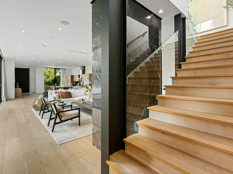 133 N Edinburgh Ave — Photo 48
