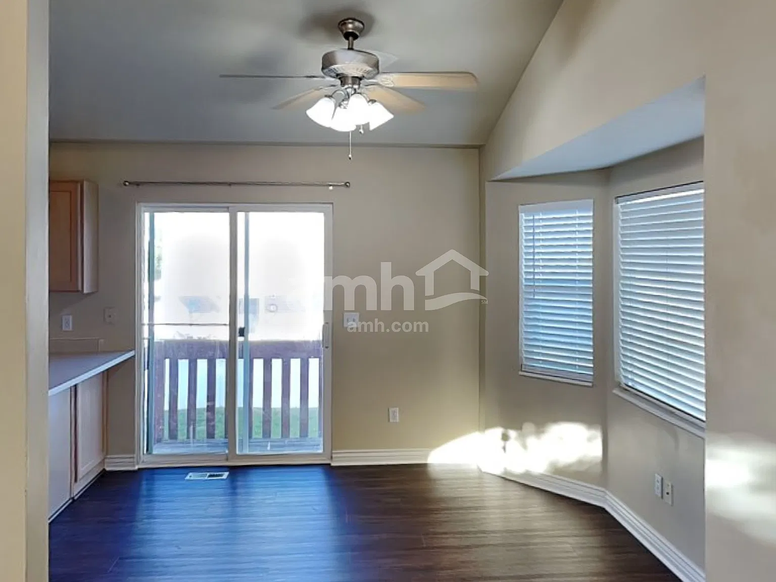 5 bed, 2.5 bath, 1758 sqft, $2,440 — Photo 4