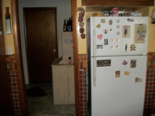 4th image of 330 Lindsey Ave