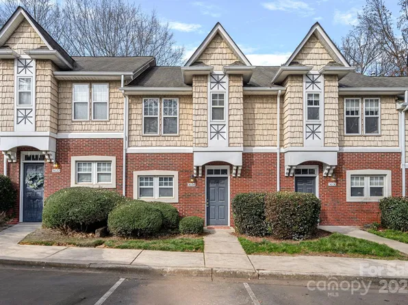 3026 Uxbridge Woods Ct, Charlotte, NC 28205