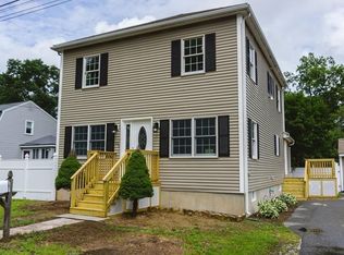 100 Lakeview Ave, Tewksbury, MA 01876