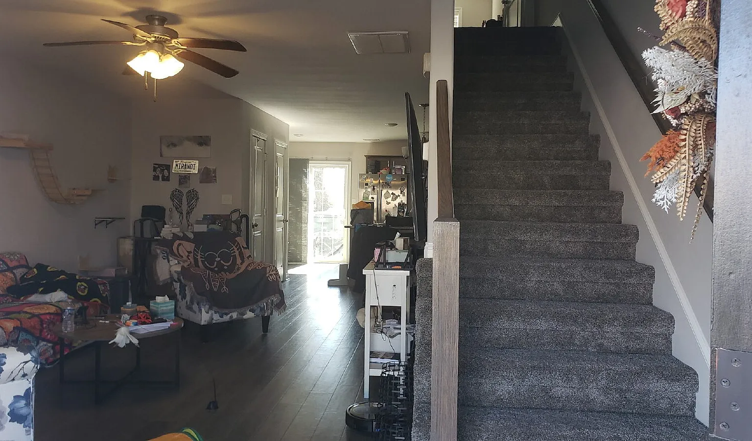1 bed, 1.5 bath, 1224 sqft, $975 — Photo 3