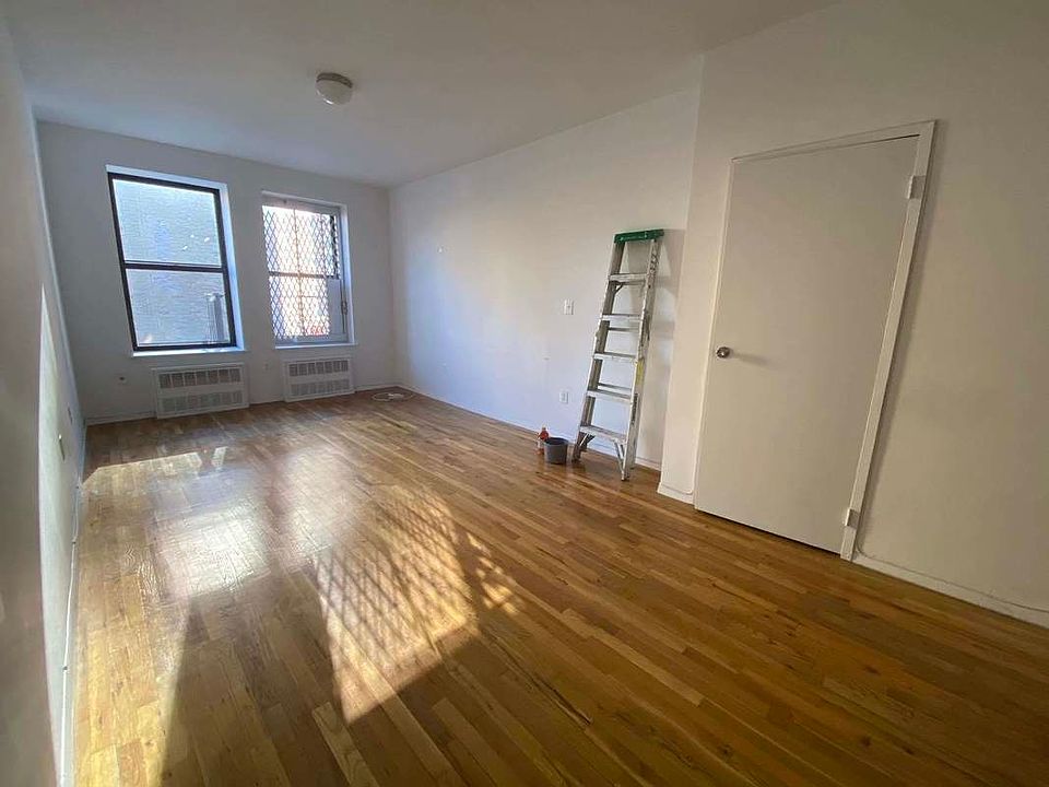 1st image of 312 W 133rd St Floor 3