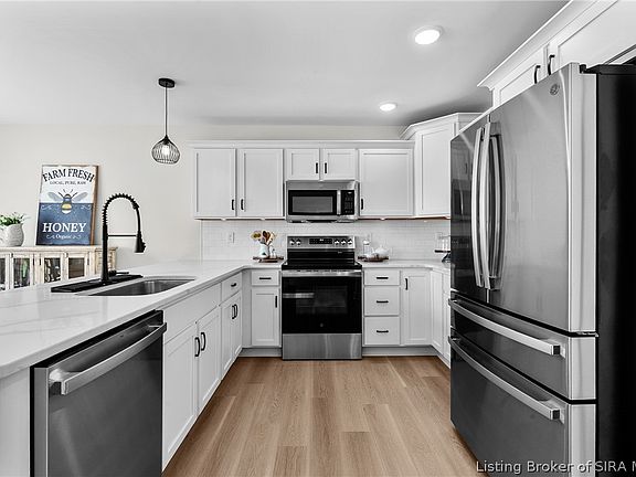 4th image of 5004 Bolton Drive