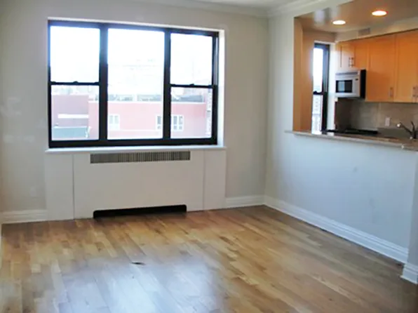 10 Downing St, New York, NY