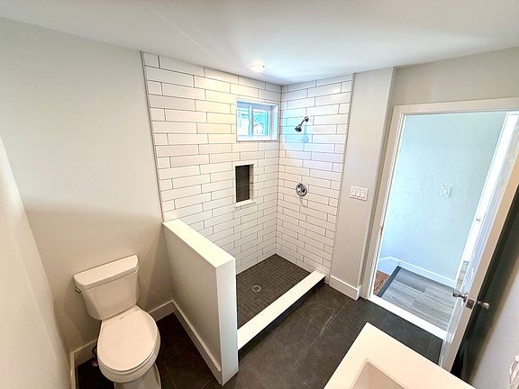 5th image of 537 Kimball Ave Floor 2