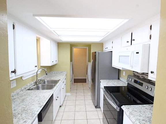 5th image of 4400 Baxter Dr