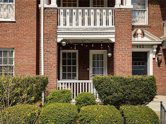 3rd image of 402 N Belmont Ave #U2
