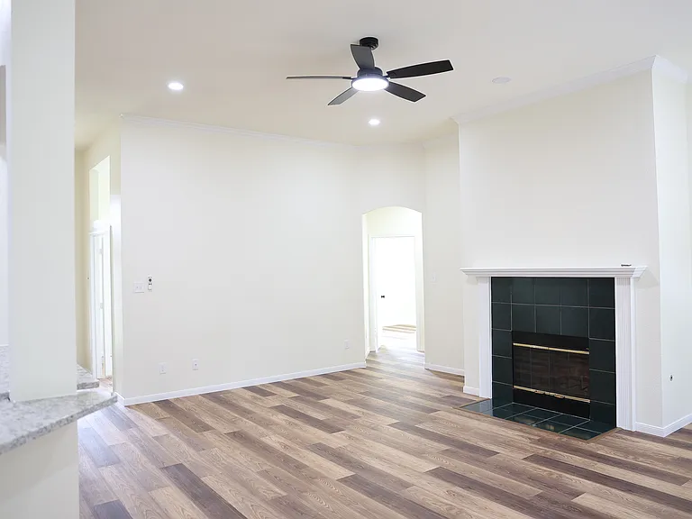 8509 Chalton Dr — Photo 23
