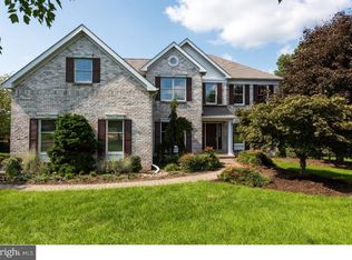 1901 Blackhawk Cir, Audubon, PA 19403