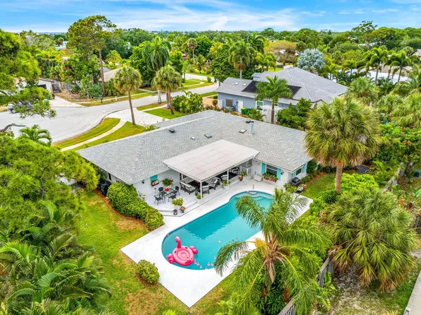 5 Colonial Way, Indian Harbour Beach, FL 32937