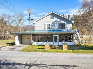 52 Bald Creek School Rd, Burnsville, NC 28714