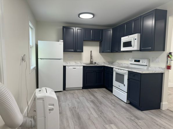 124 Sherwood Sq #124