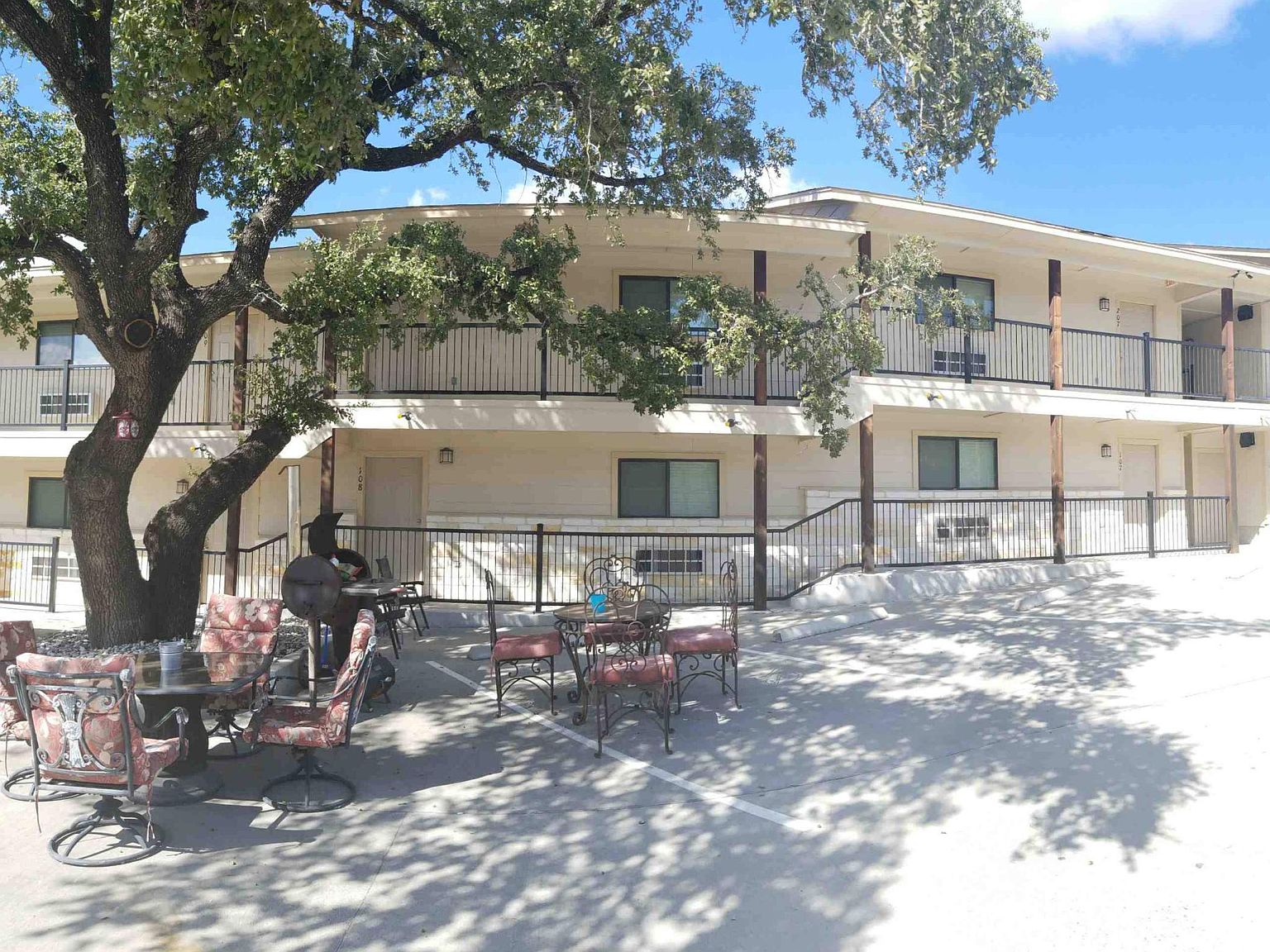 1609 Hill St, Three Rivers, TX 78071 Zillow