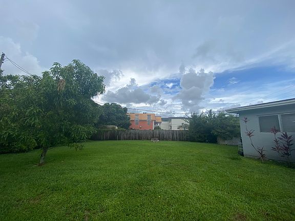 4th image of 5823 NW 37th St