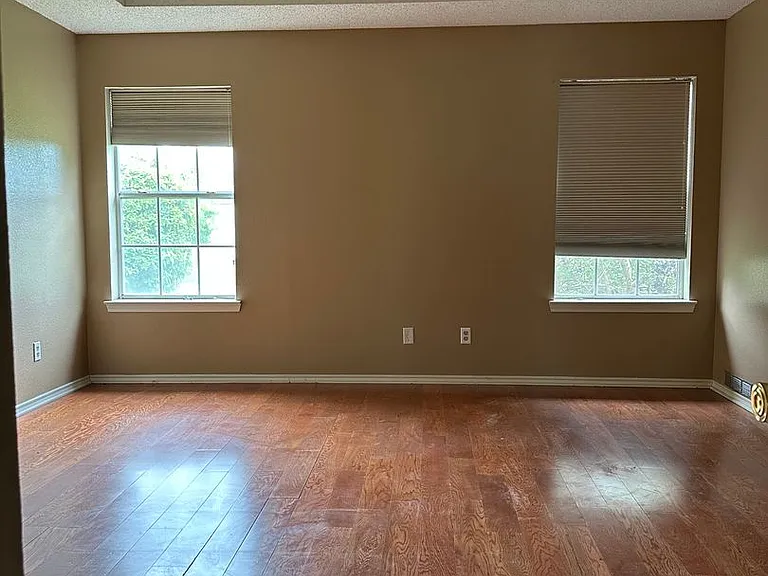 3601 Warbler Ave — Photo 6