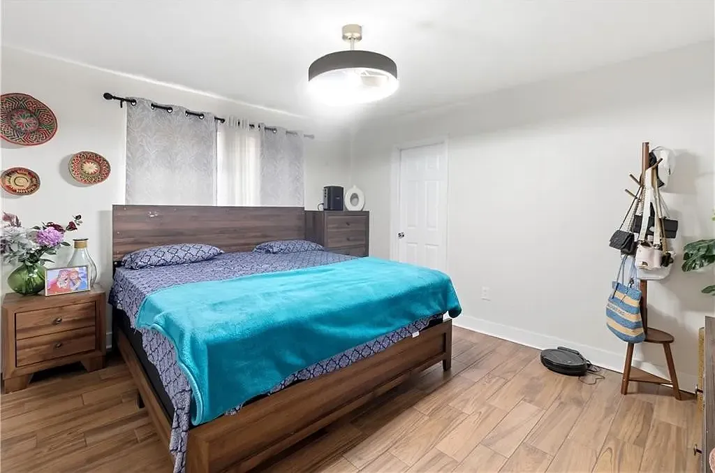 3 bed, 1590 sqft, $2,200 — Photo 4