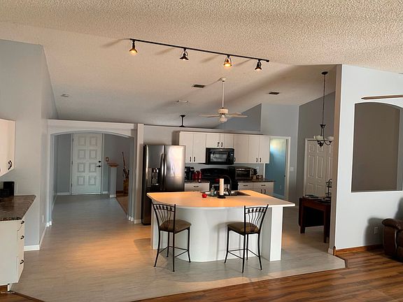 ksM2aHQiRo2B3ejjXGAz7A