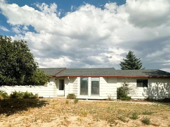 326 Flora Dr, Spring Creek, NV 89815