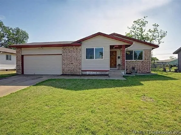 1005 N Dogwood St, Owasso, OK 74055