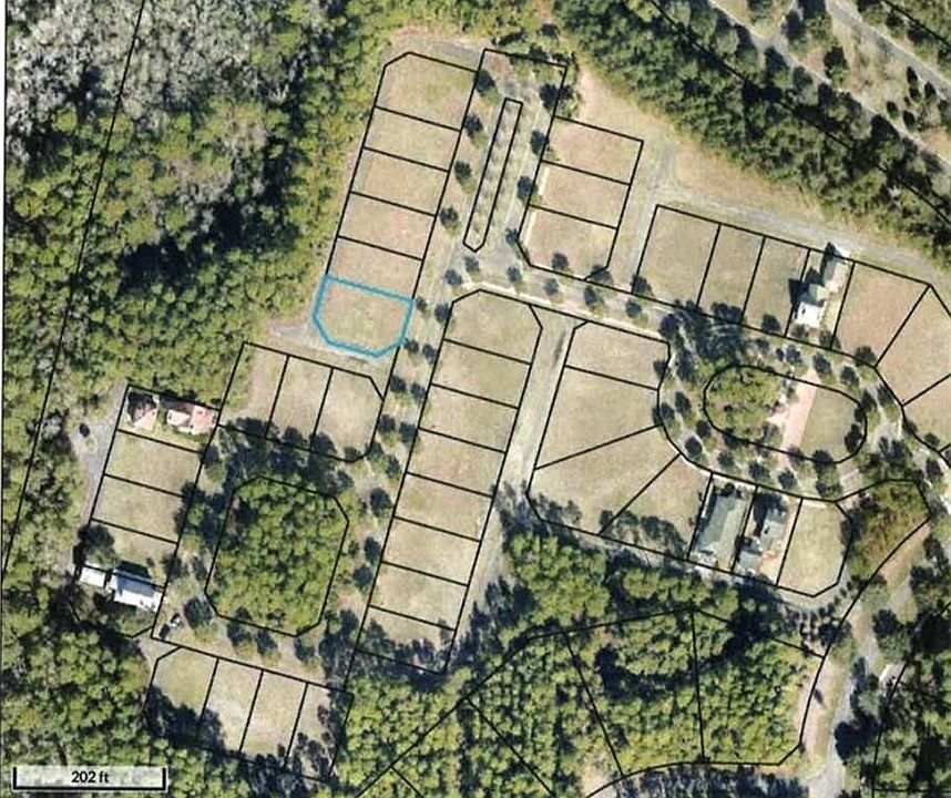 1st image of 202 Placid Rd