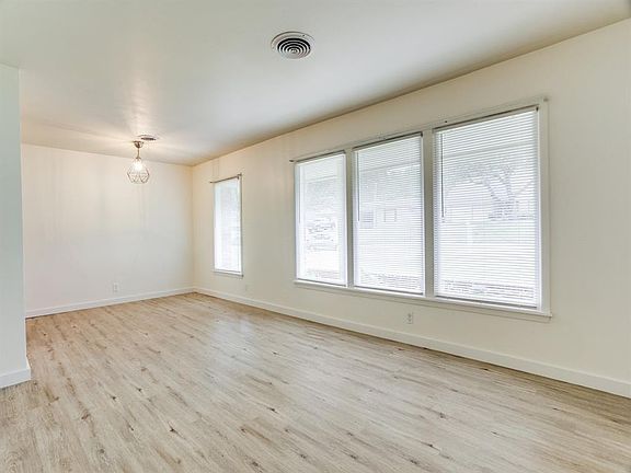 3rd image of 3921 Wosley Dr