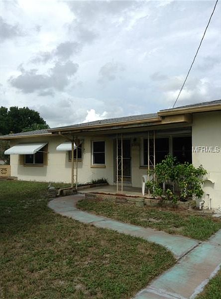 1st image of 2495 41st St N
