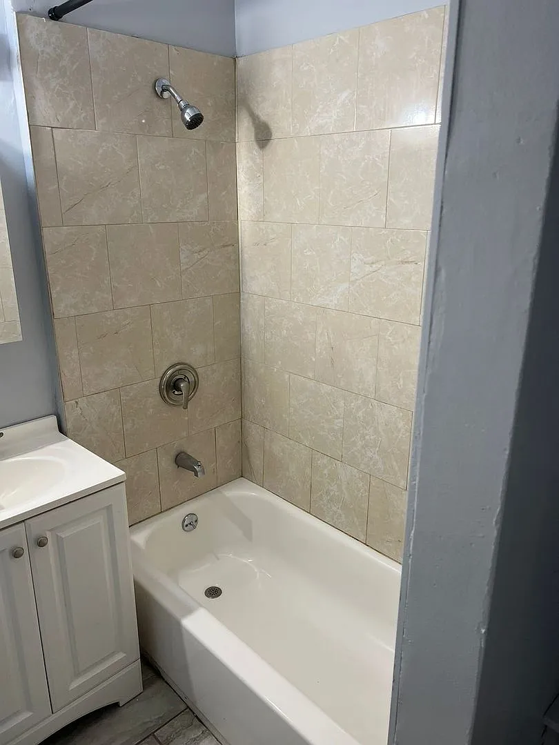 705 Orchard — Photo 2