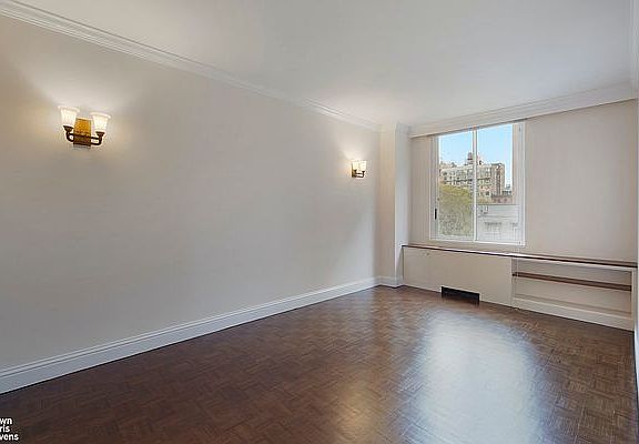 5th image of 101 W 79th St APT 5C