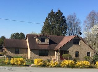 2 Lord Ave, Simpson, PA 18407