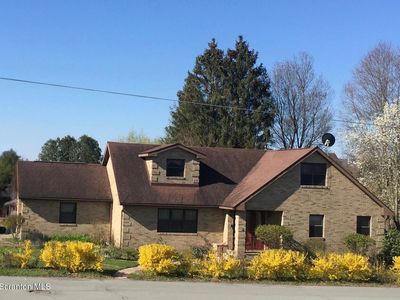 2 Lord Ave, Simpson, PA, 18407
