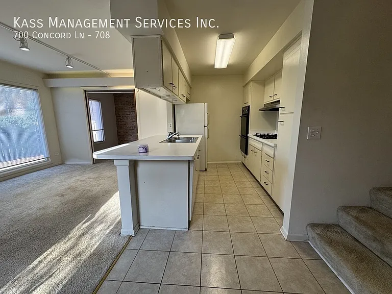 700 Concord Ln #708 — Photo 15