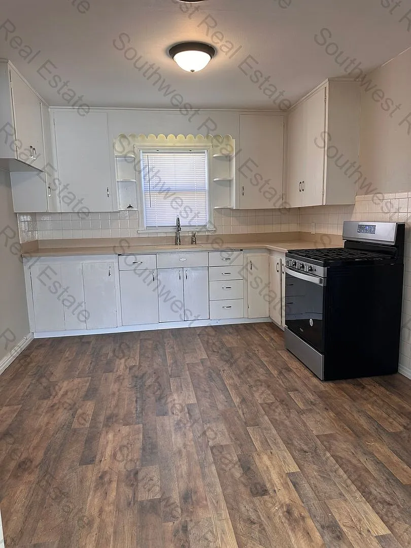Beautiful 3 bedroom 1 bathroom house — Photo 2
