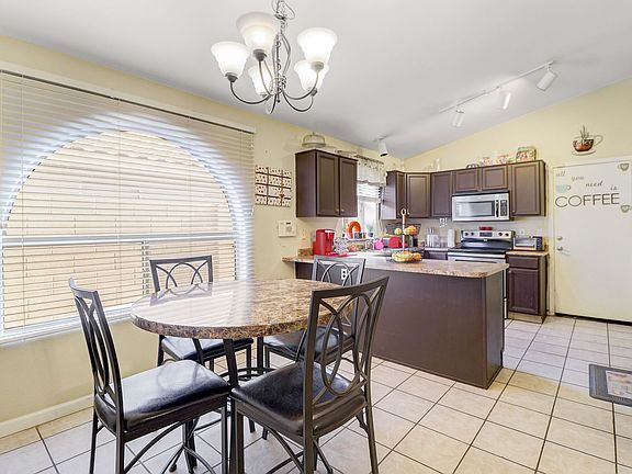 3rd image of 43872 W Cahill Dr