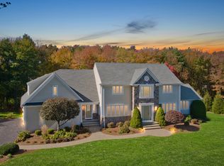 36 S Brook Rd, East Longmeadow, MA 01028