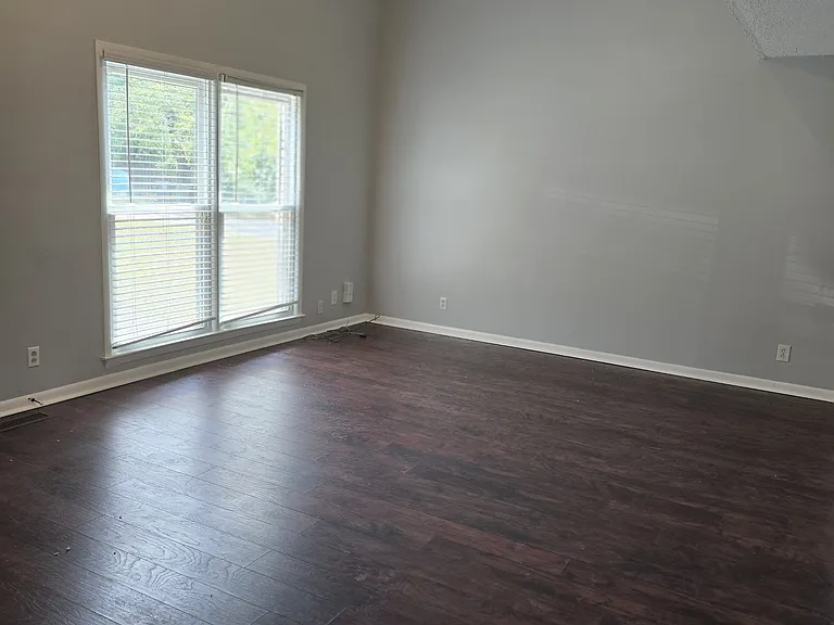 1601 Wells Ave SE — Photo 23
