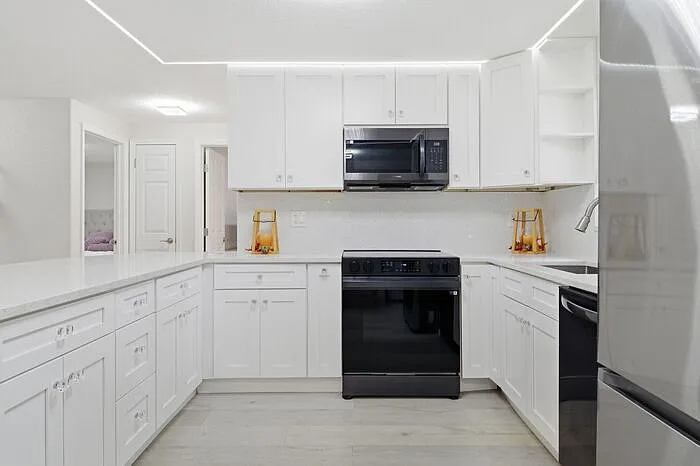 6338 Aberdeen Ave — Photo 3