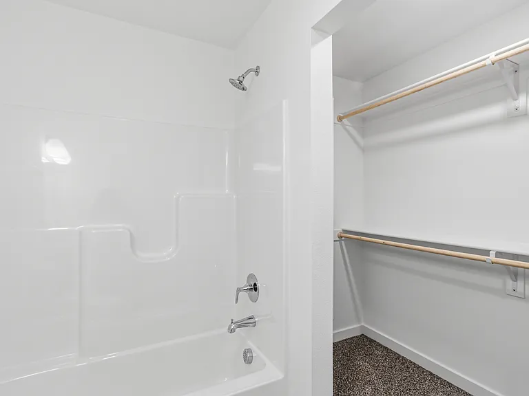 621 Apollo Ave — Photo 3