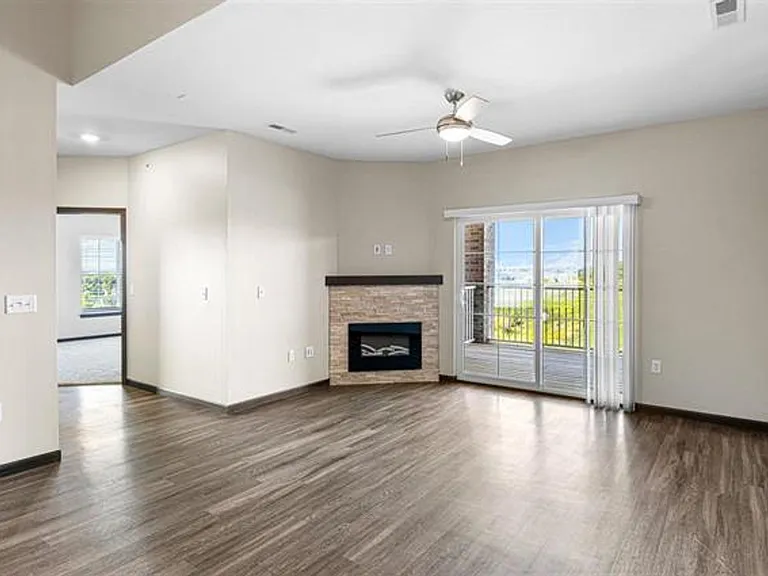 2875 Spring Rose Cir — Photo 25