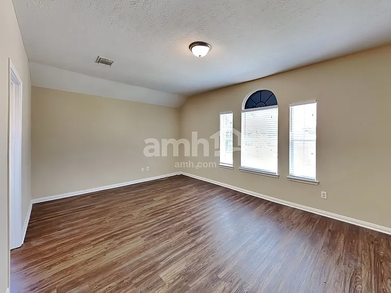 5122 Chase Park Gate St — Photo 10