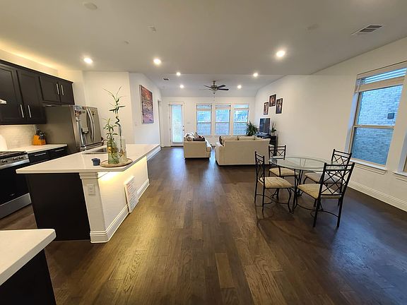 5th image of 2124 Spencer Ln