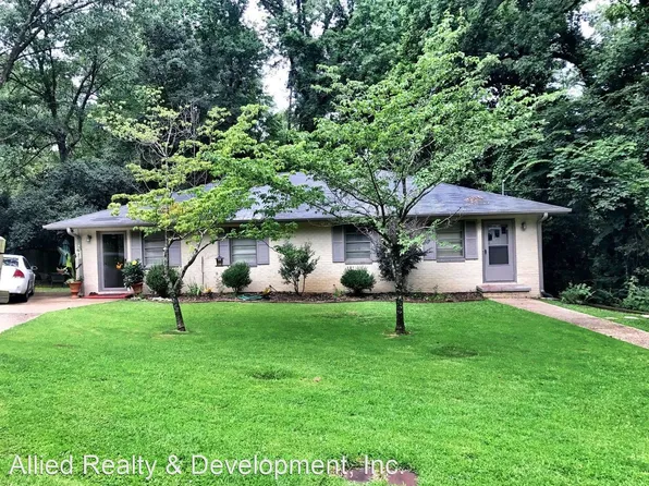 10 Cherokee Rd, Tuscaloosa, AL 35404